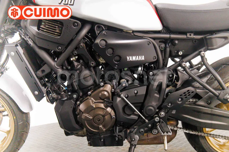 Yamaha XSR700 - Vista 22