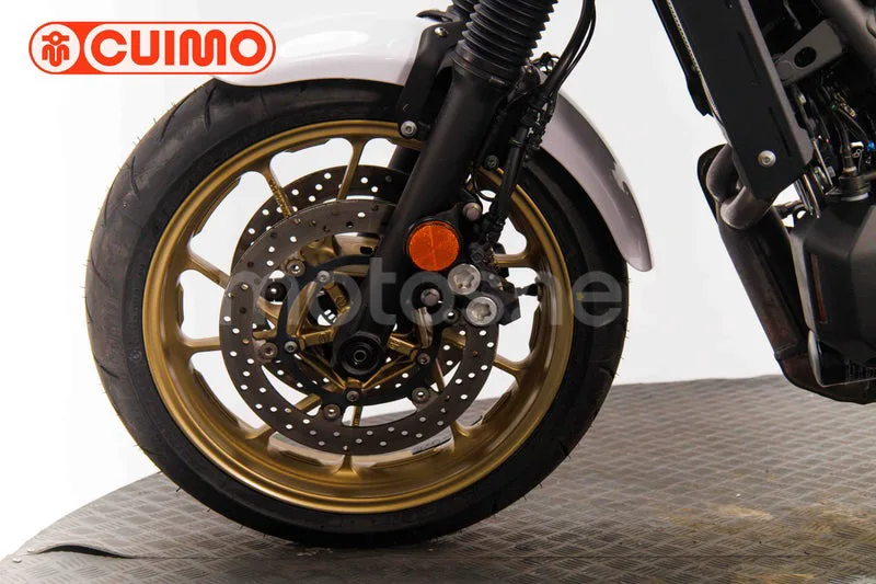 Yamaha XSR700 - Vista 24