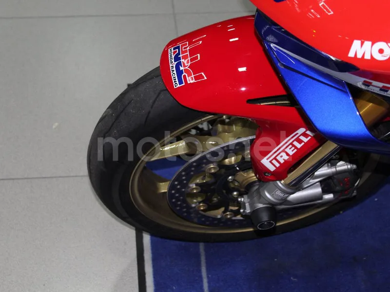 Honda CBR1000RR-R Fireblade - Vista 16