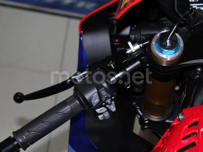 Honda CBR1000RR-R Fireblade - Vista 6