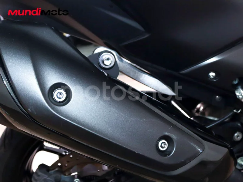 Yamaha TMAX - Vista 17
