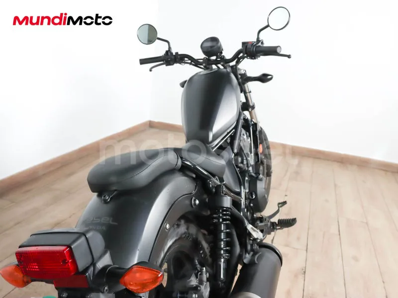 Honda Rebel 500 - Vista 4