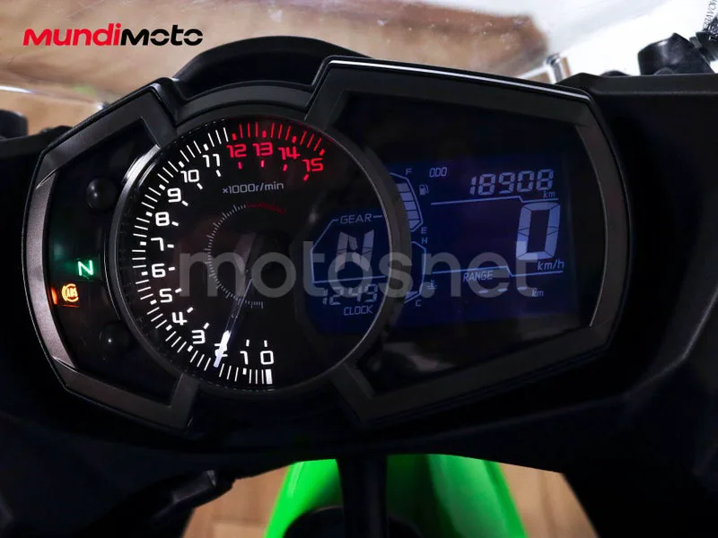 Kawasaki Ninja 400 - Vista 12