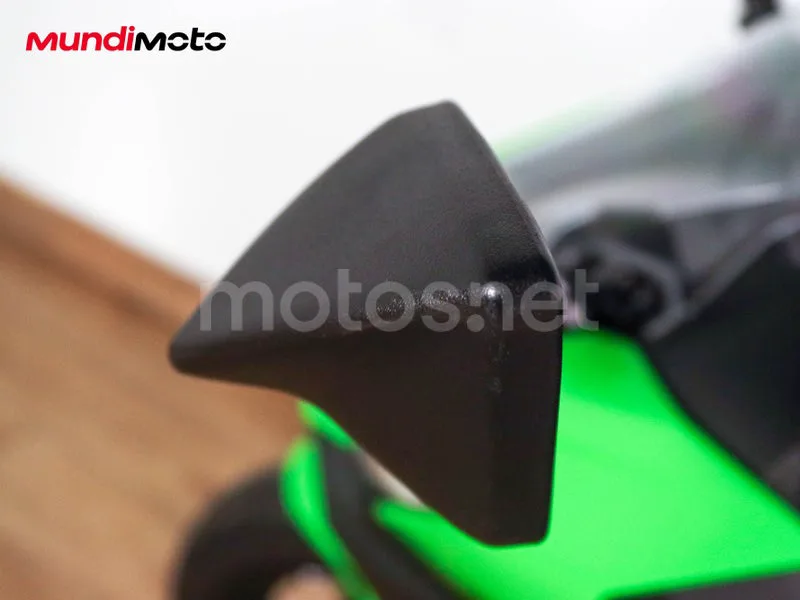 Kawasaki Ninja 400 - Vista 31