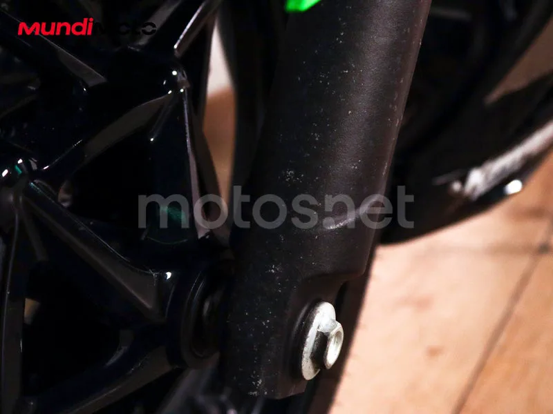 Kawasaki Ninja 400 - Vista 35