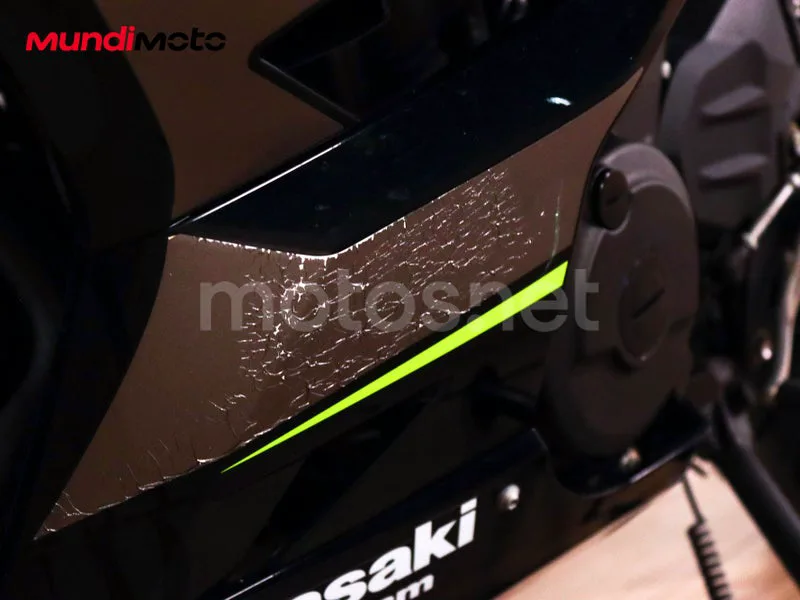 Kawasaki Ninja 400 - Vista 38