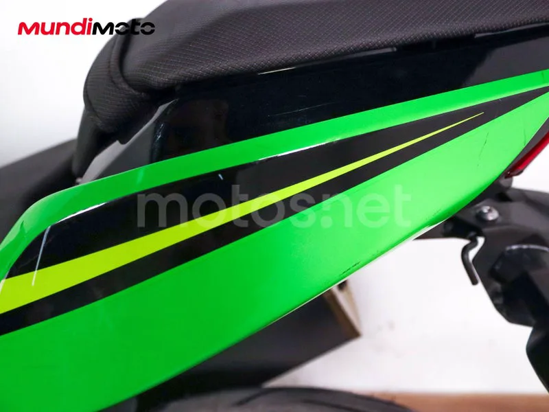 Kawasaki Ninja 400 - Vista 45