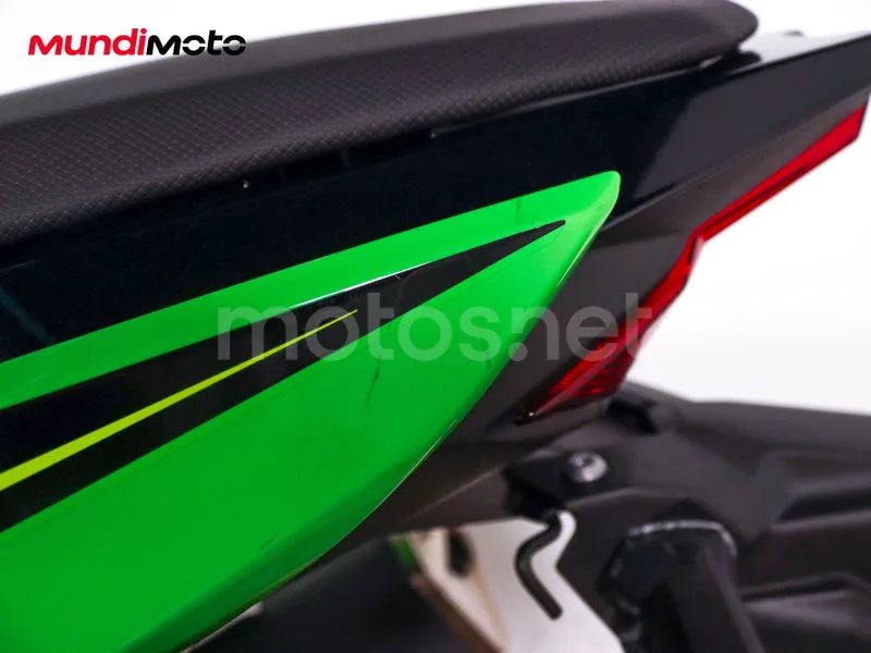 Kawasaki Ninja 400 - Vista 46