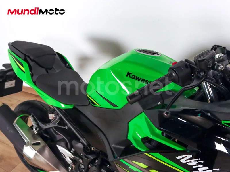 Kawasaki Ninja 400 - Vista 57