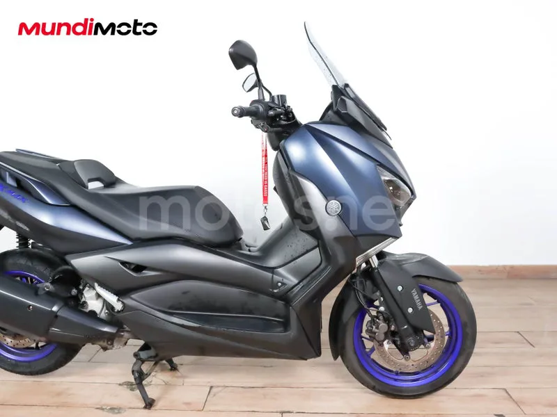 Yamaha XMAX 300 - Vista 22