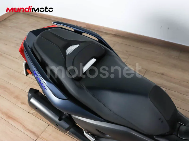 Yamaha XMAX 300 - Vista 23