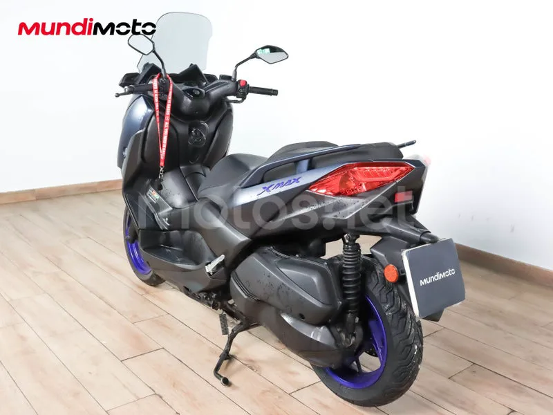 Yamaha XMAX 300 - Vista 8
