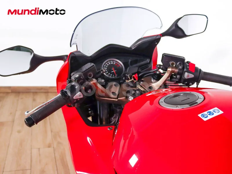 Honda VFR800F - Vista 11