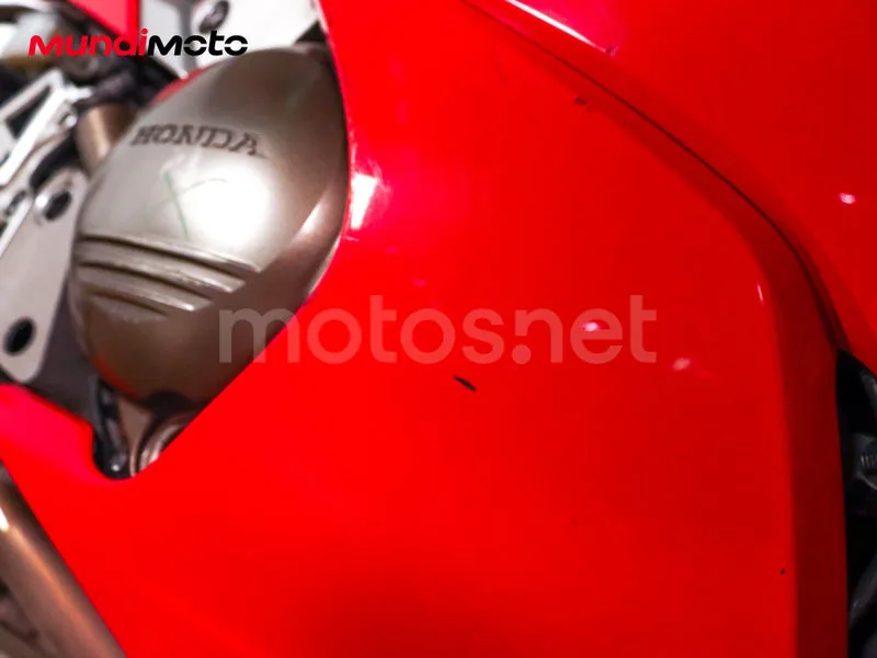 Honda VFR800F - Vista 17