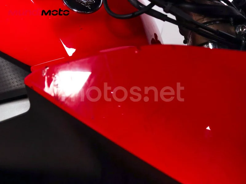 Honda VFR800F - Vista 19