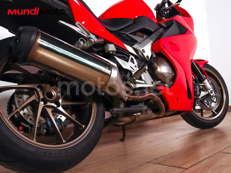 Honda VFR800F - Vista 4