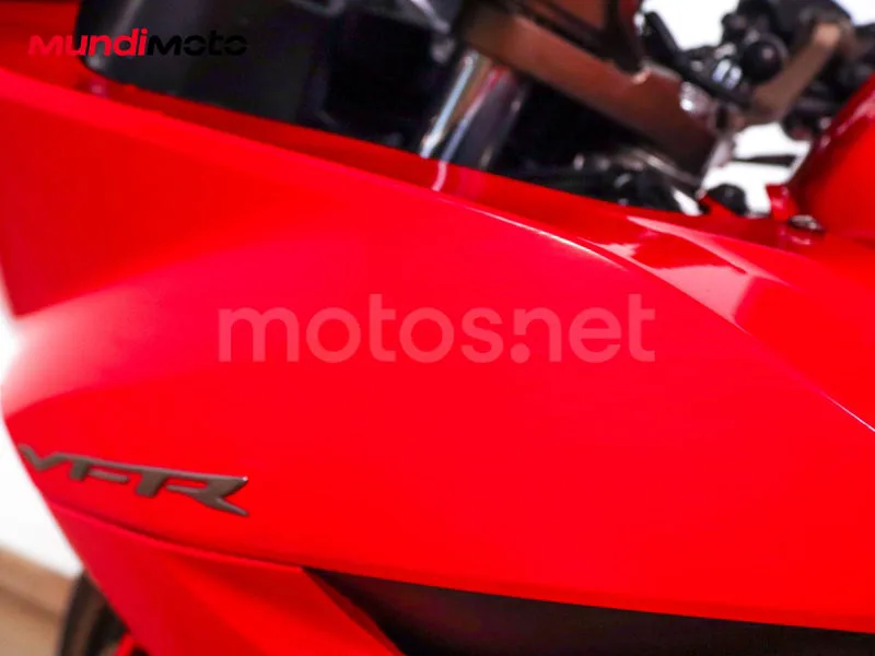 Honda VFR800F - Vista 37