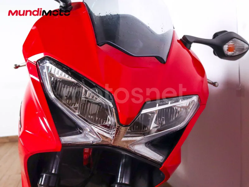 Honda VFR800F - Vista 5