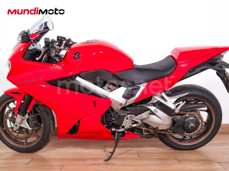 Honda VFR800F - Vista 6