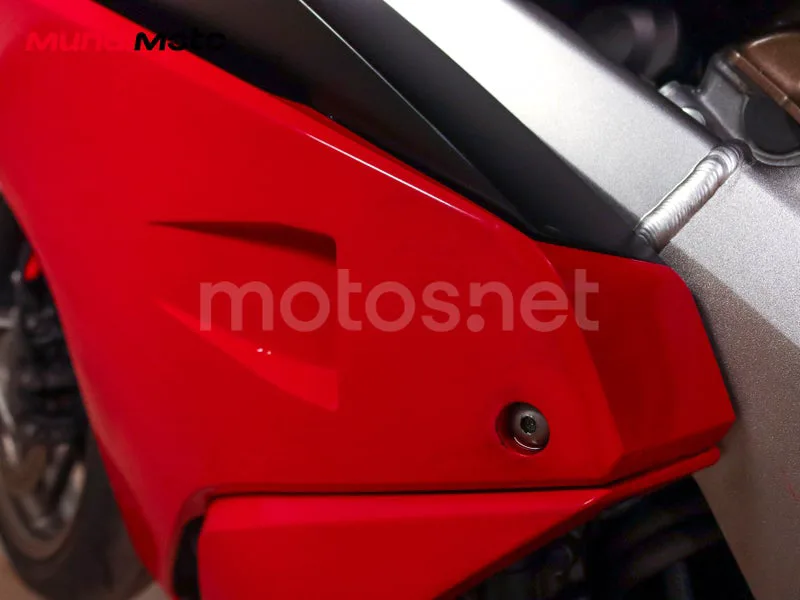 Honda VFR800F - Vista 60
