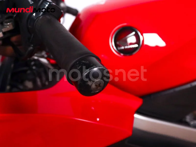 Honda VFR800F - Vista 65
