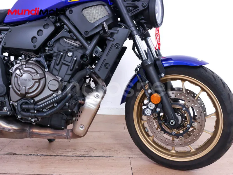 Yamaha XSR700 - Vista 25