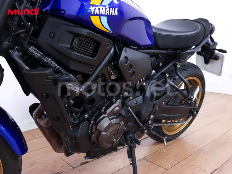 Yamaha XSR700 - Vista 10
