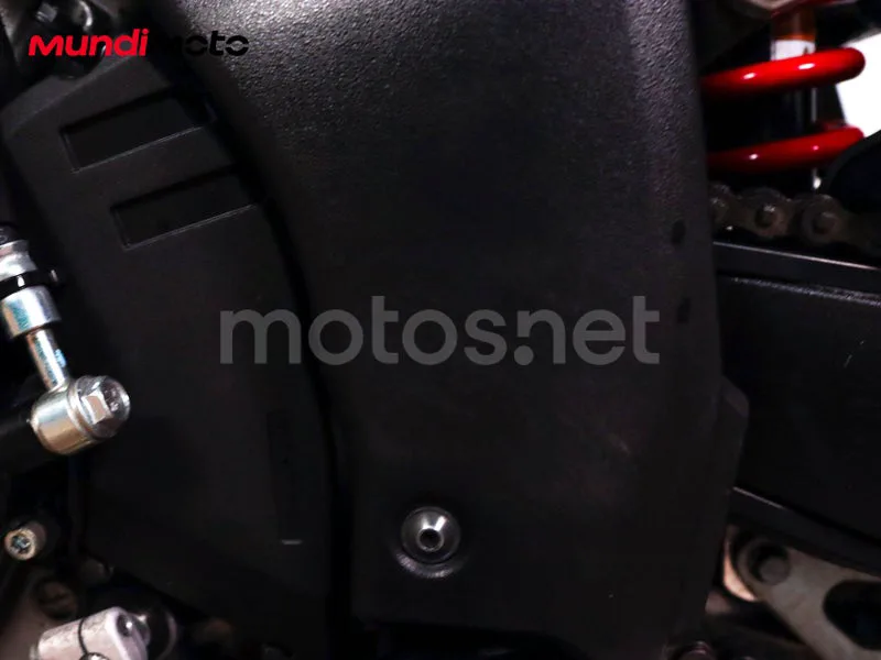 Suzuki V-Strom 1000 - Vista 17
