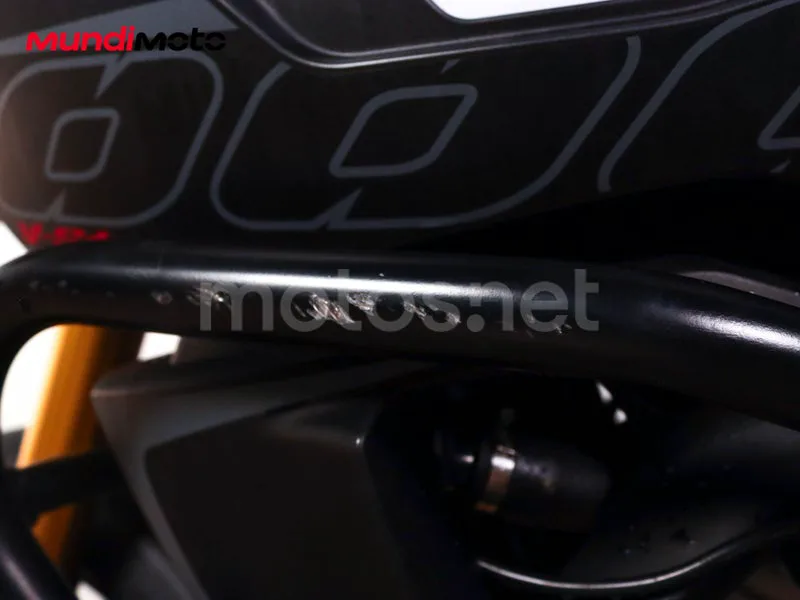 Suzuki V-Strom 1000 - Vista 18