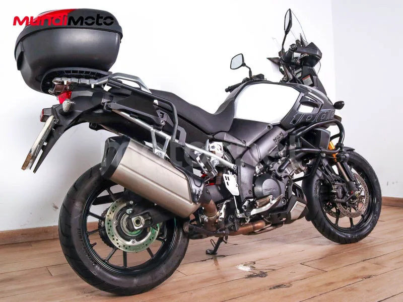 Suzuki V-Strom 1000 - Vista 3