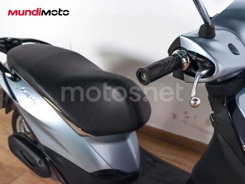 Piaggio Liberty 50 - Vista 62