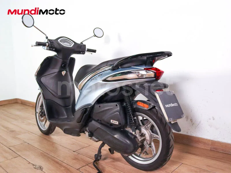 Piaggio Liberty 50 - Vista 8