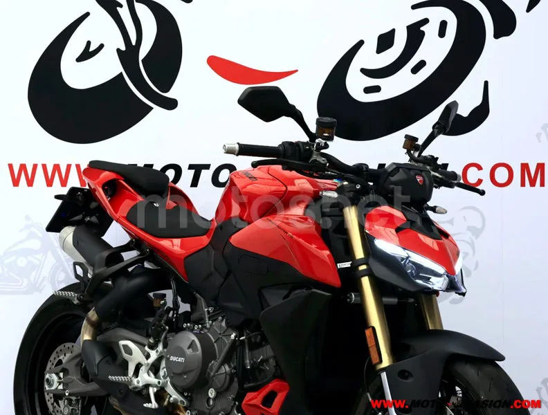 Ducati Streetfighter V2 - Vista 4