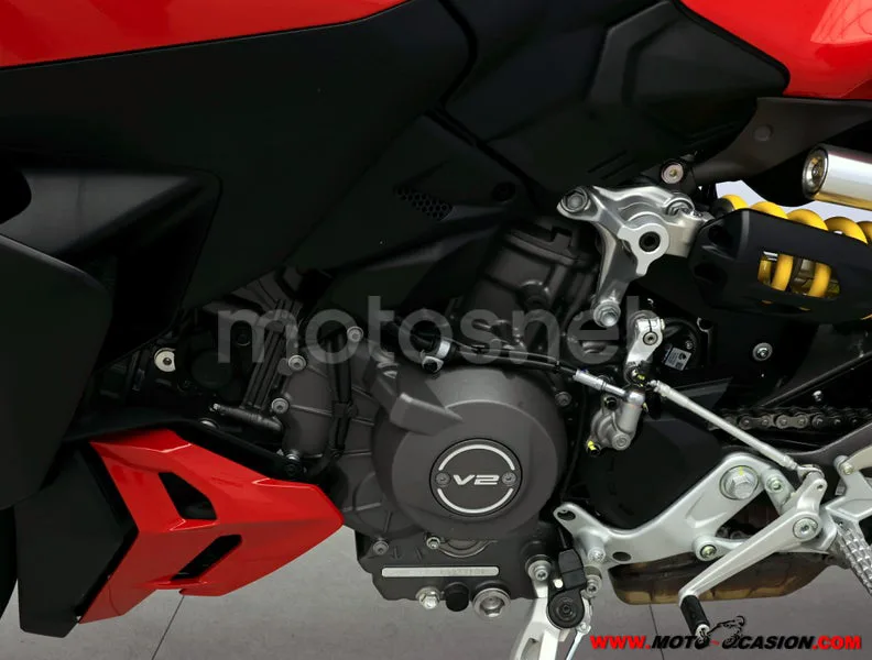 Ducati Streetfighter V2 - Vista 10