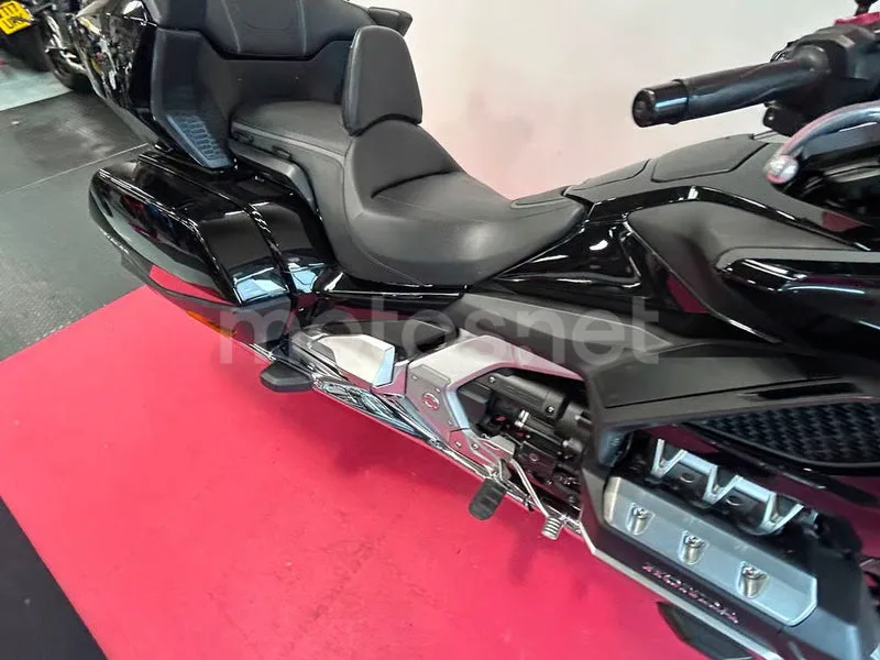 Honda Gold Wing - Vista 4