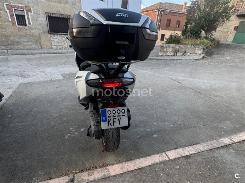 BMW C 650 GT - Vista 4