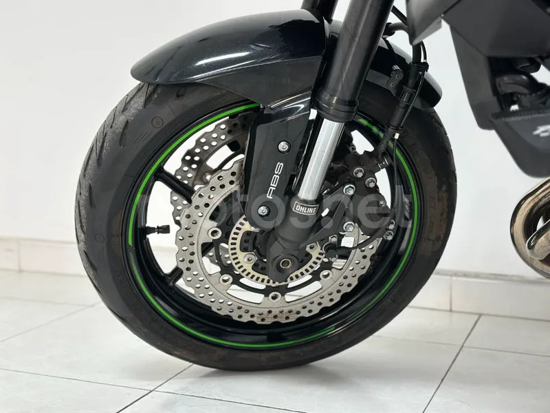 Kawasaki Z800 - Vista 13