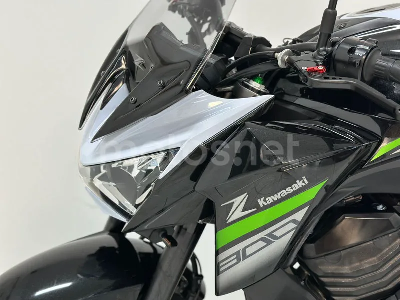 Kawasaki Z800 - Vista 14