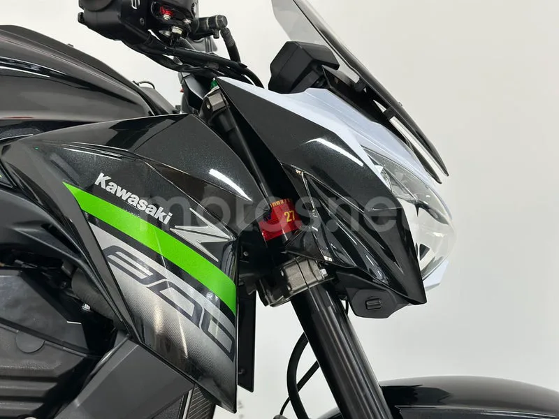Kawasaki Z800 - Vista 29