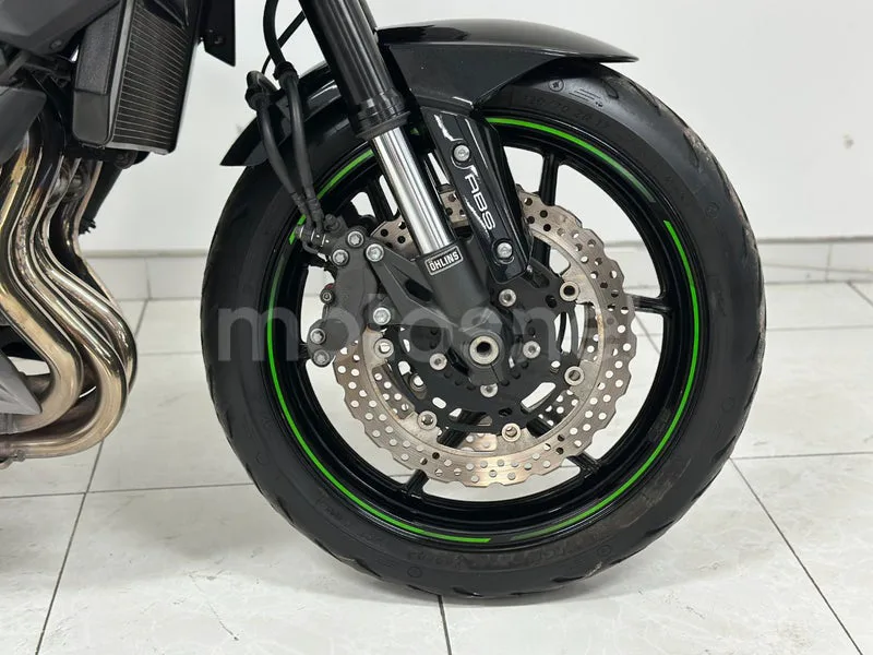 Kawasaki Z800 - Vista 31