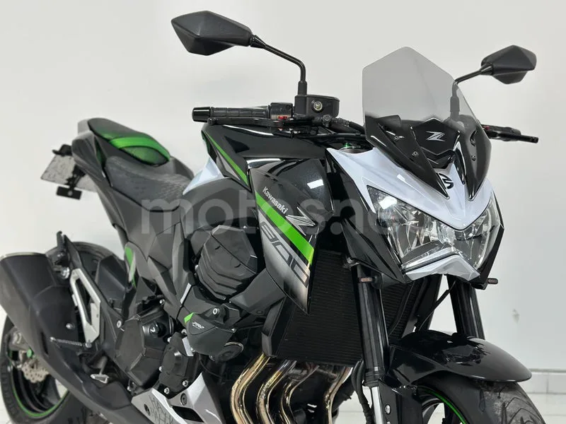 Kawasaki Z800 - Vista 5