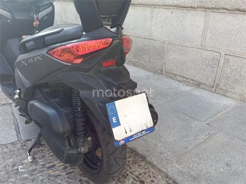 Yamaha XMAX 125 - Vista 3