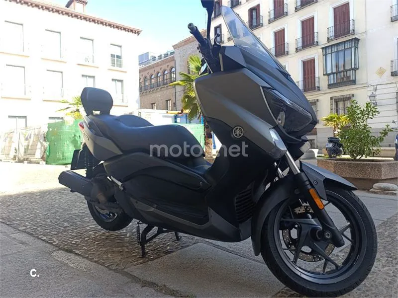 Yamaha XMAX 125 - Vista 9