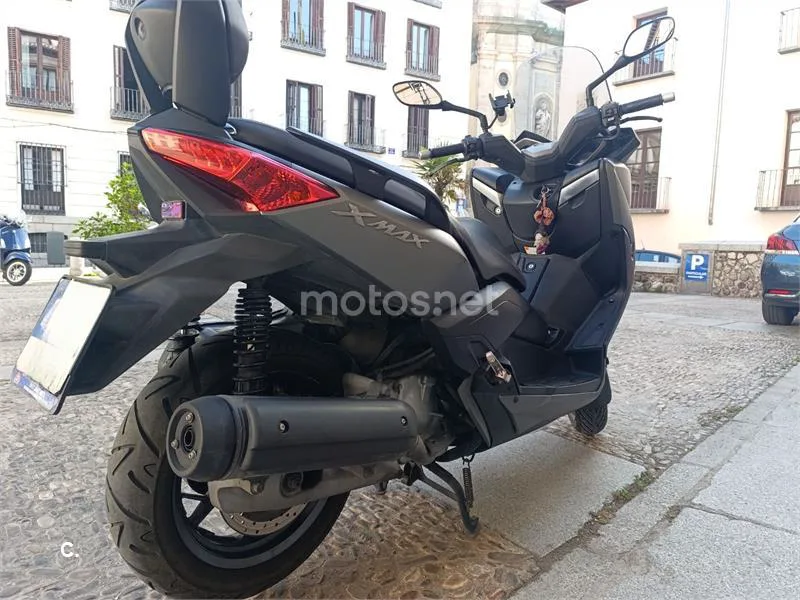 Yamaha XMAX 125 - Vista 10