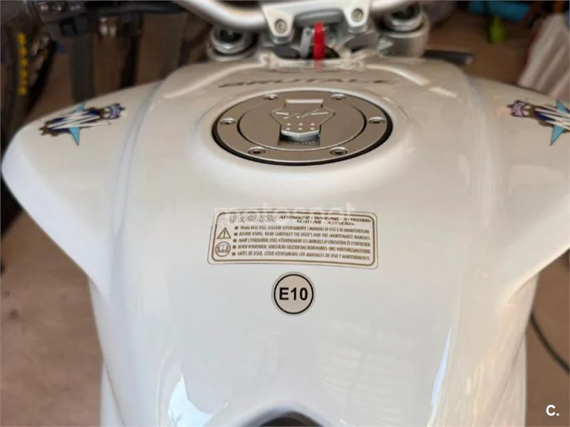 MV Agusta Brutale - Vista 4