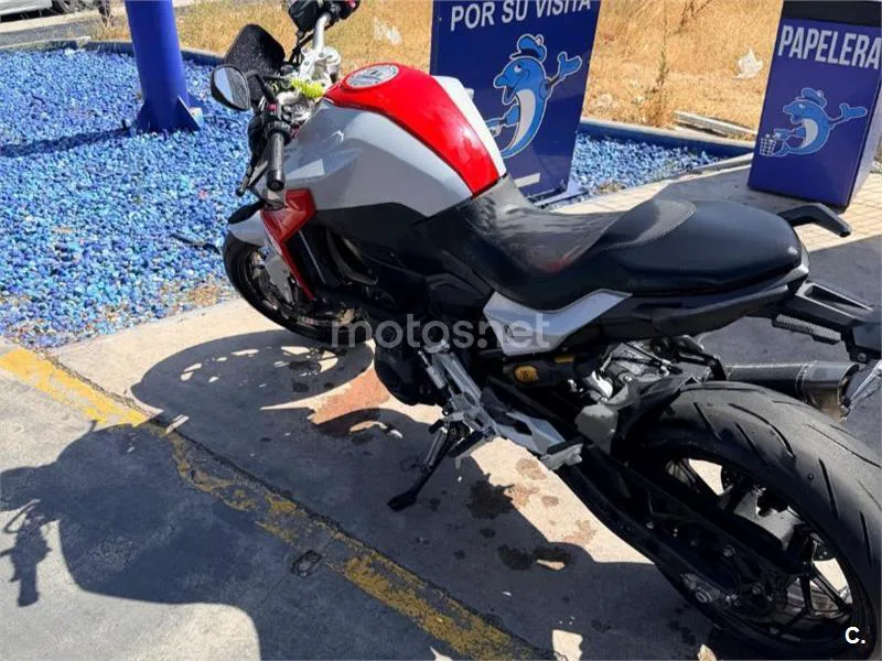 BMW F 900 R - Vista 4