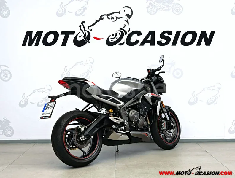 Triumph Street Triple 765 - Vista 3