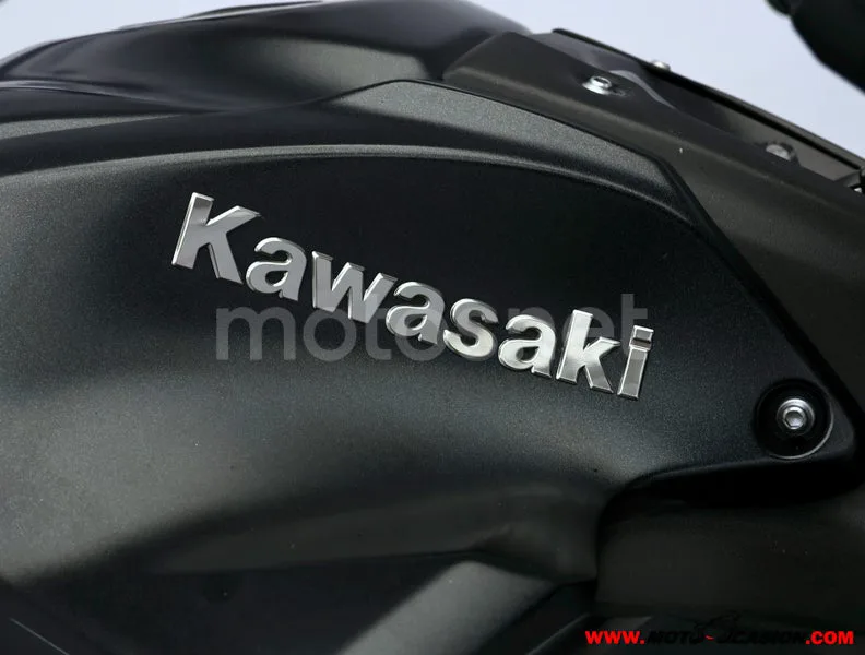 Kawasaki Z900 - Vista 9