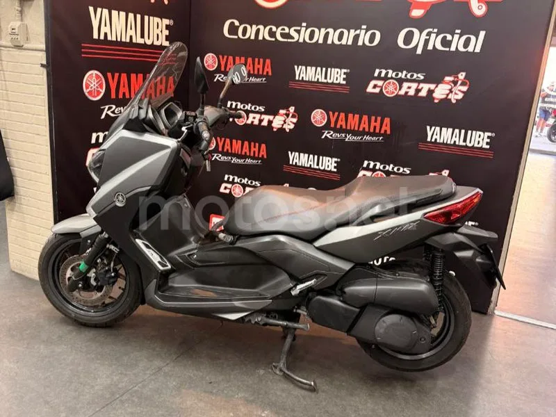Yamaha XMAX 250 - Vista 12