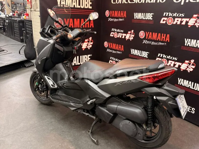 Yamaha XMAX 250 - Vista 6